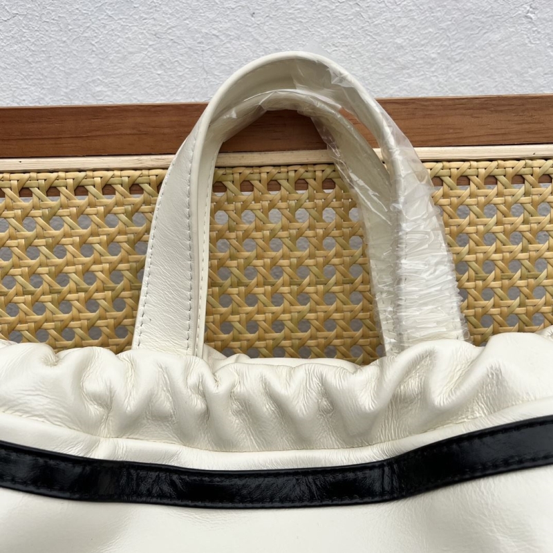 Ch**el hobo 22 bags